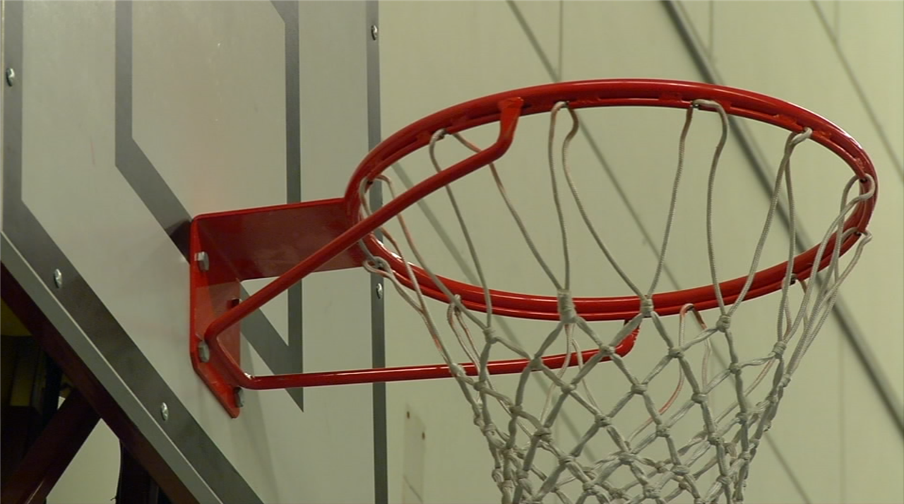 Basketbalclub Almonte: Gedwongen verhuizing kan ons kop kosten Basketbalclub Almonte: Gedwongen verhuizing kan ons kop kosten